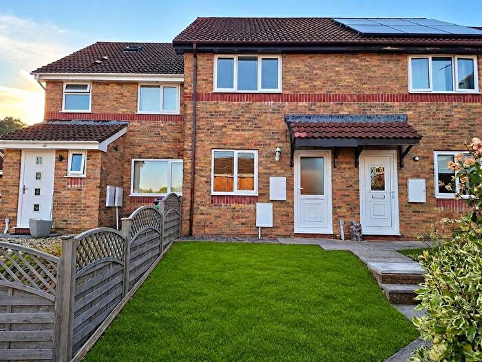 2 Bedroom Property To Rent In Dean Court, Henllys, NP44