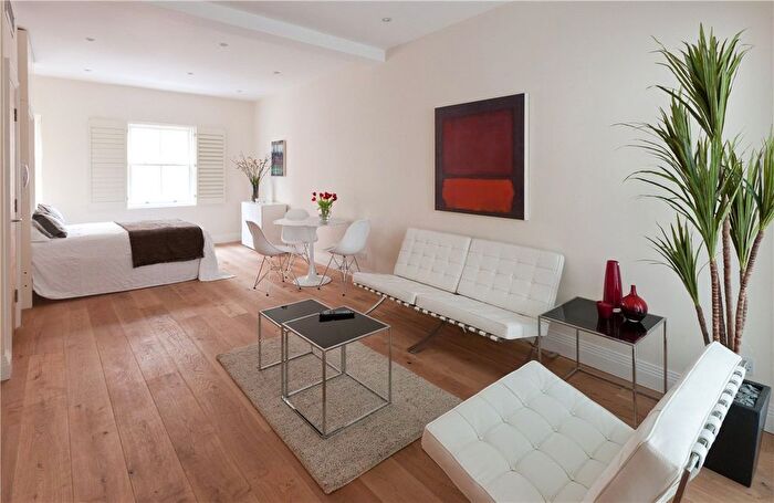 Studio To Rent In Eagle Street, Holborn, London, WC1R