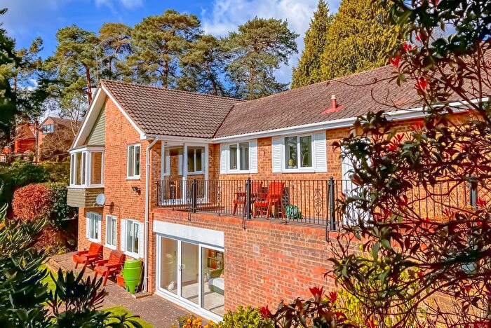 4 Bedroom Detached House For Sale In Redcrest Gardens, Camberley, GU15