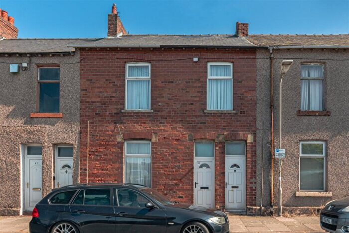 2 Bedroom Flat For Sale In Ferry Road, Barrow-In-Furness, LA14