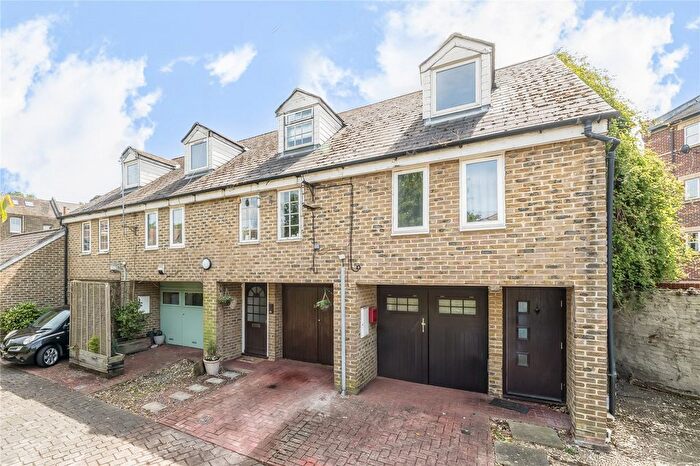 1 Bedroom Detached House For Sale In Elmgreen Close, London, E15