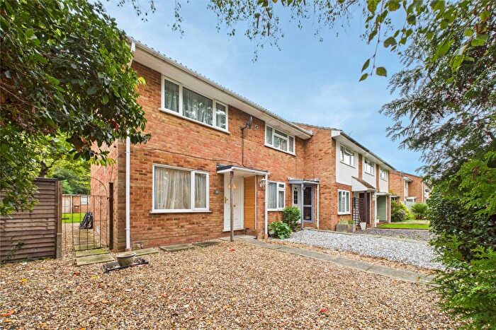 2 Bedroom End Of Terrace House To Rent In Keble Way, Owlsmoor, Sandhurst, Berkshire, GU47