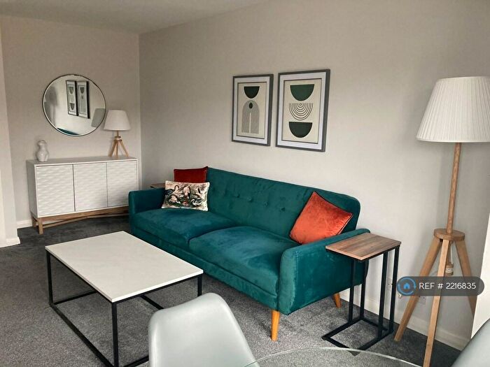 2 Bedroom Flat To Rent In Market Street, Musselburgh, EH21