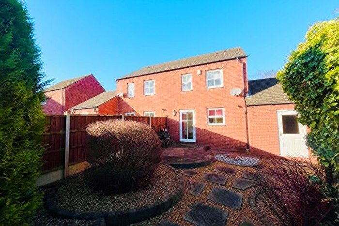 2 Bedroom Property To Rent In Sandfield Meadow, Lichfield, WS13