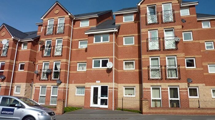 2 Bedroom Flat To Rent In Thackhall Street, Stoke, Coventry, West Midlands, CV2