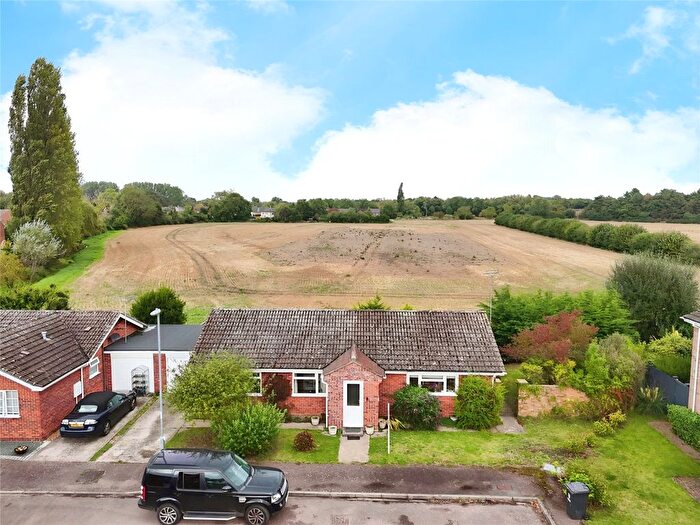 3 Bedroom Bungalow For Sale In Willow Way, Hauxton, Cambridge, Cambridgeshire, CB22