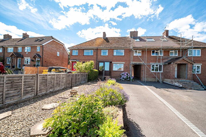 3 Bedroom Terraced House For Sale In Dellands, Overton, Basingstoke, RG25
