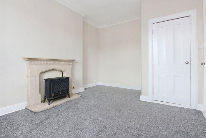 1 Bedroom Flat For Sale In / Milton Street, Abbeyhill, Edinburgh, EH8