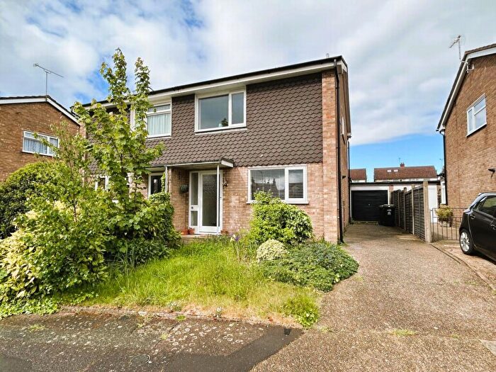 3 Bedroom House For Sale In Starfield Close, Ipswich, IP4