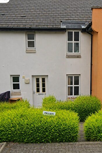 2 Bedroom Flat To Rent In Bobby Jones Place, St Andrews, KY16