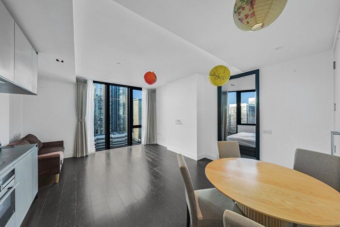 1 Bedroom Flat To Rent In Marsh Wall, London, E14