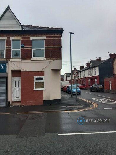 1 Bedroom Flat To Rent In Reddish Lane, Manchester, M18