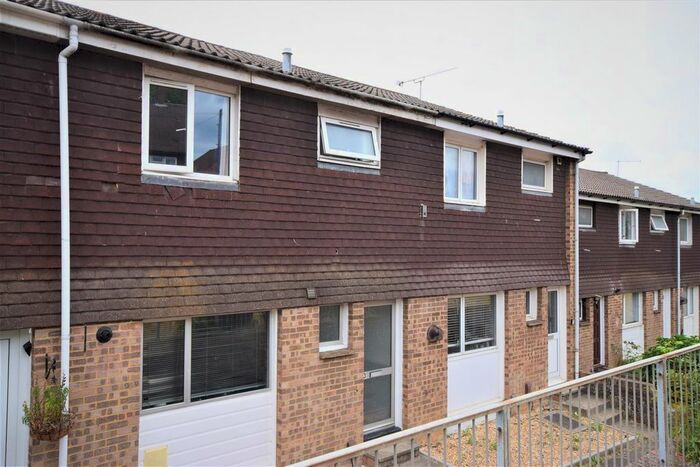 5 Bedroom Terraced House To Rent In Park Barn Drive, Guildford, GU2