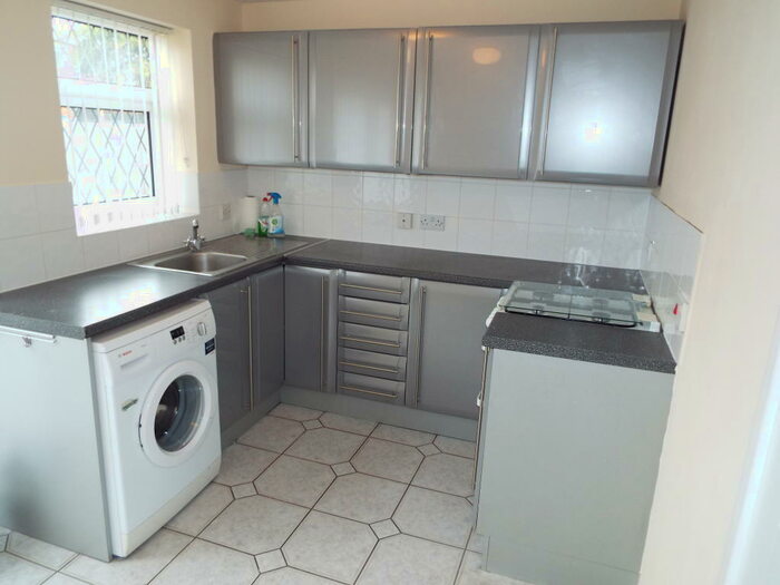 2 Bedroom House To Rent In The Carousels, Burton On Trent., DE14