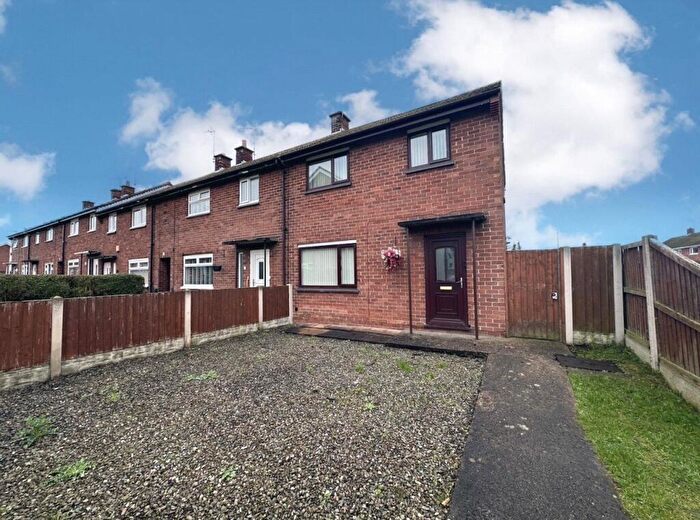 3 Bedroom End Of Terrace House For Sale In Dyserth Road, Chester, Cheshire, CH1
