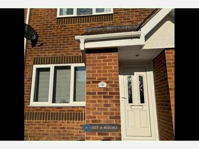 2 Bedroom Semi-Detached House To Rent In Sycamore Close, Chippenham, SN15