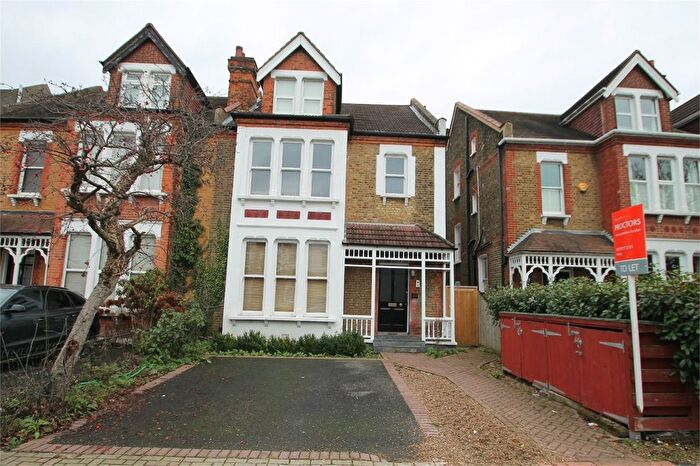 2 Bedroom Flat To Rent In Queens Road, Beckenham, BR3