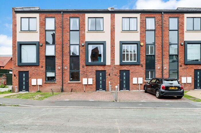 4 Bedroom Terraced House For Sale In Weaver Terrace, Weaver Street, Chester, CH1