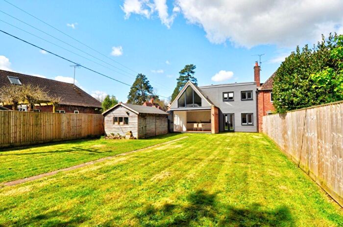 3 Bedroom Semi-Detached House For Sale In Holly Close, Highmoor Cross, RG9