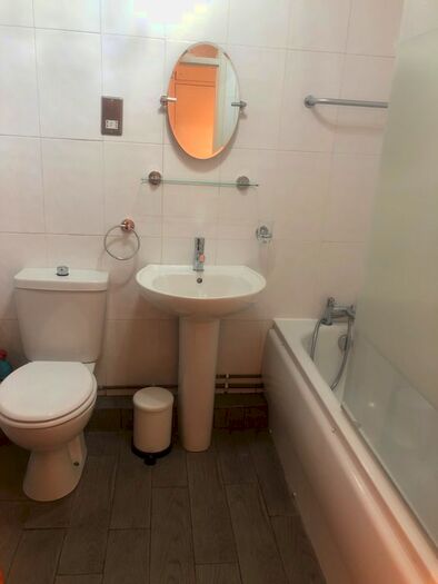 1 Bedroom Flat To Rent In Bycullah Road, Enfield EN2