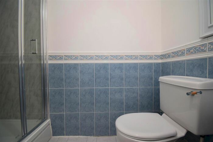 2 Bedroom Flat To Rent In Benton Mews, Horbury, WF4