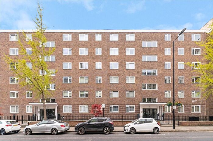 3 Bedroom Flat For Sale In Gloucester Terrace, London, W2