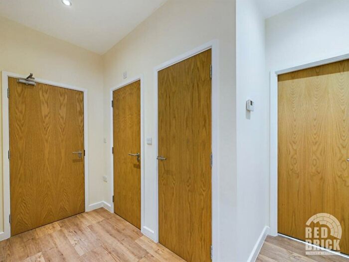 2 Bedroom Flat To Rent In Druid Street, Hinckley, LE10