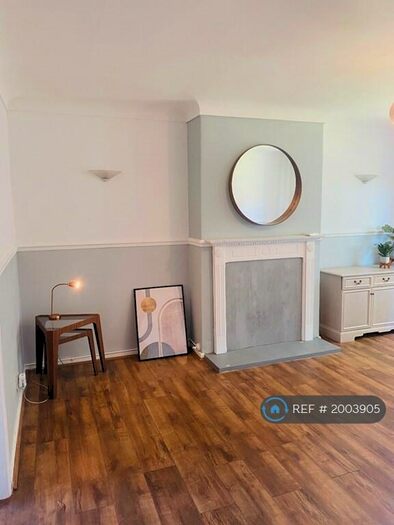 2 Bedroom Flat To Rent In Norwood Court, Stretford, M32