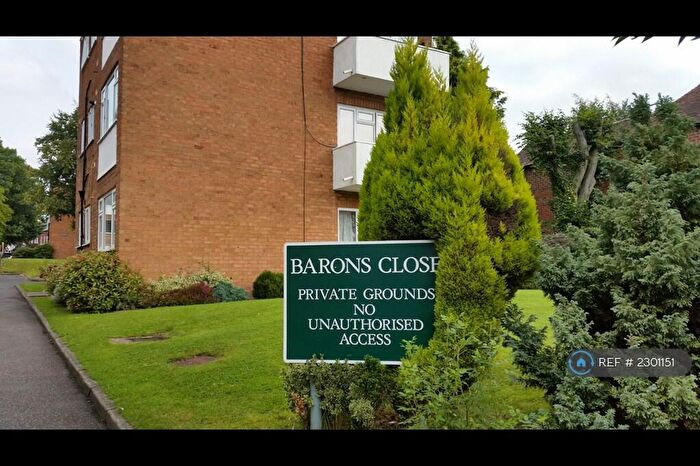 2 Bedroom Flat To Rent In Barons Close, Birmingham, B17