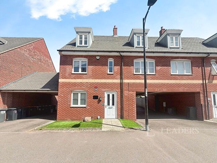 4 Bedroom Semi-Detached House For Sale In Brooklands Avenue, Wixams, Bedford, MK42