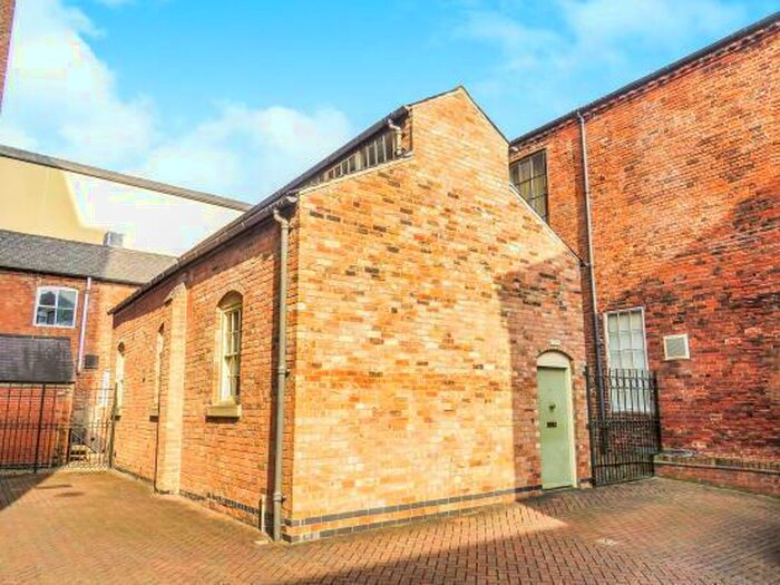 2 Bedroom Detached House To Rent In Brookbridge Court, Derby, DE1