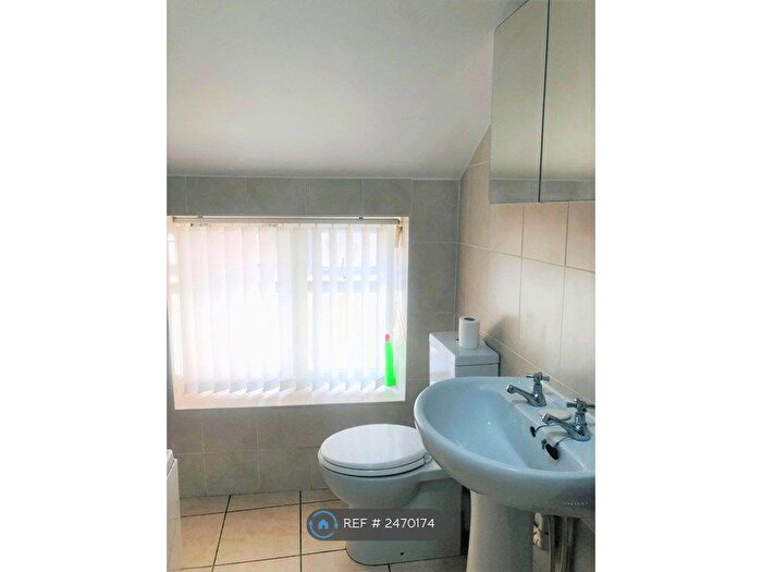 4 Bedroom Flat To Rent In South Street, Crowland, Peterborough, PE6