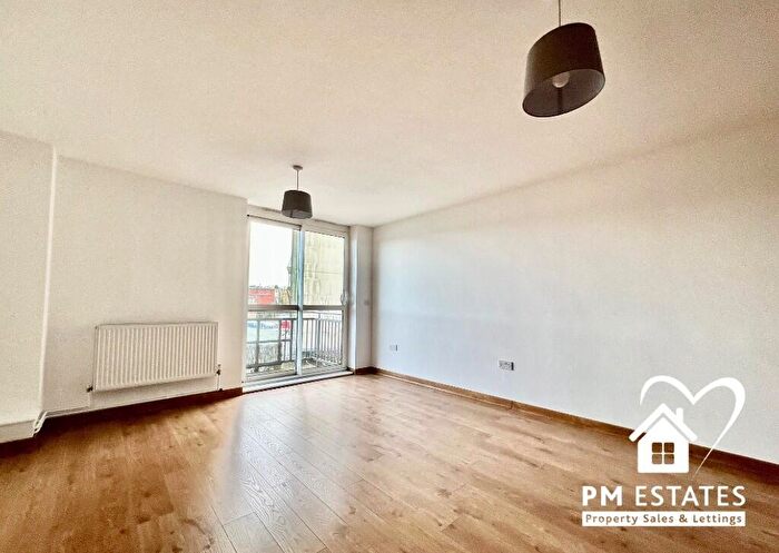2 Bedroom Apartment To Rent In Riverside Wharf, Bishop's Stortford, Hertfordshire, CM23