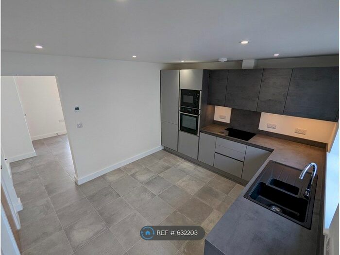 3 Bedroom End Of Terrace House To Rent In Brighton Terrace, Penzance, TR18