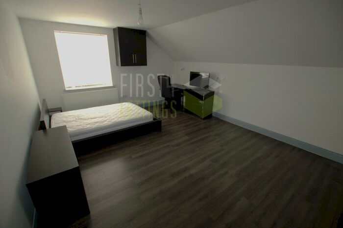 5 Bedroom House To Rent In Welford Road, Leicester, LE2