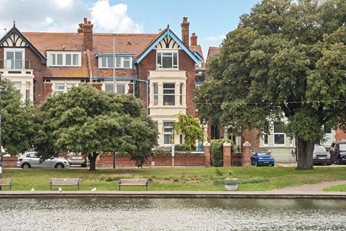 7 Bedroom Semi-Detached House For Sale In St. Helens Parade, Southsea, PO4