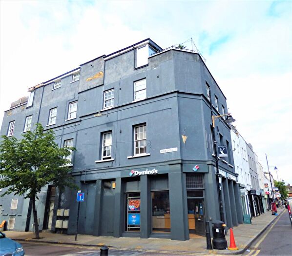 2 Bedroom Flat To Rent In Roman Road, Bow, London, Video Available, E3