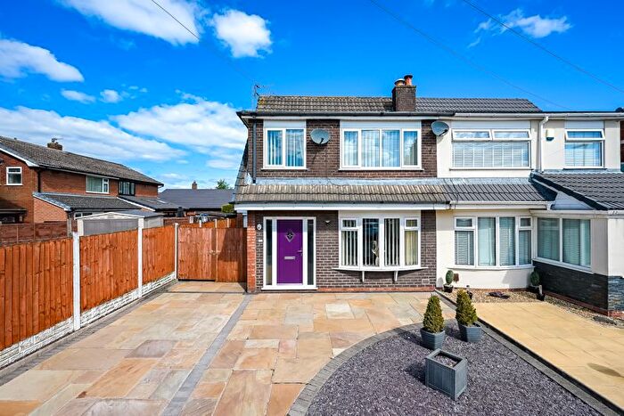 3 Bedroom Property For Sale In Harris Road, Standish, Wigan, WN6