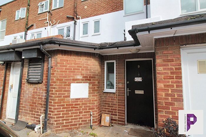 2 Bedroom Maisonette For Sale In Palace Court, Watling Street, Chatham, ME5