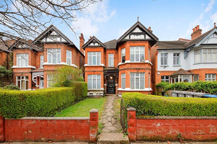 1 Bedroom Flat To Rent In Chatsworth Road, London, NW2