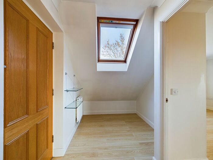 1 Bedroom Flat To Rent In Blackthorn Road, Canterbury, CT3