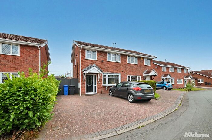 3 Bedroom Semi-Detached House For Sale In Merevale Close, Runcorn, WA7
