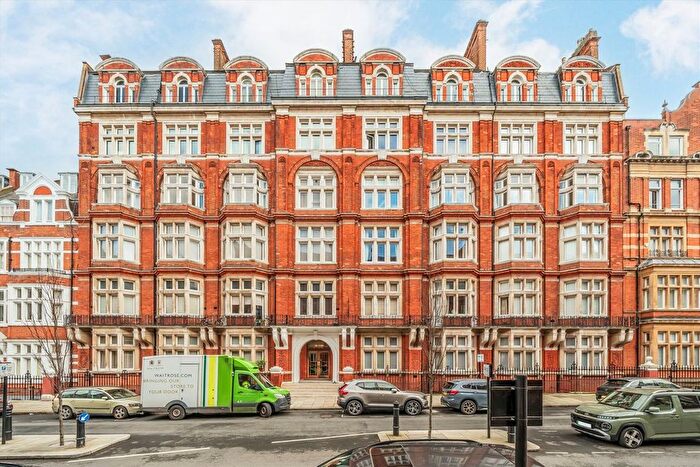 2 Bedroom Flat To Rent In Palace Court, London, W2