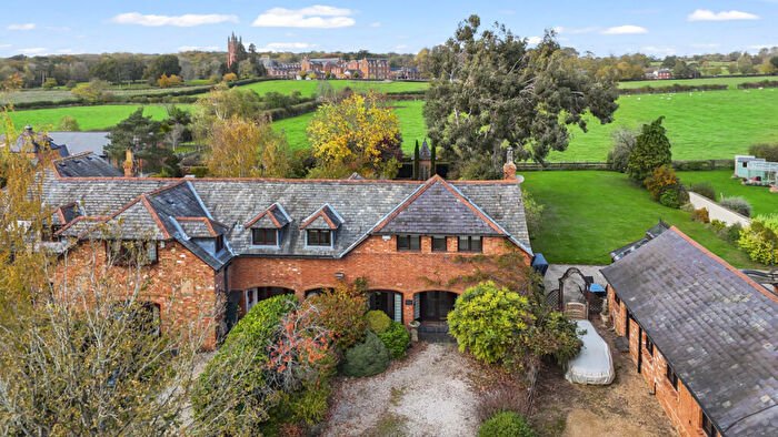 3 Bedroom Barn Conversion For Sale In Leamington Road, Princethorpe, Rugby Warwickshire, CV23