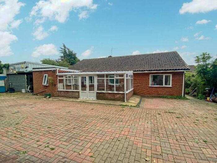 3 Bedroom Detached Bungalow For Sale In Murrow Bank, Murrow, Wisbech