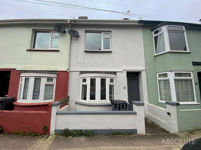 2 Bedroom Terraced House To Rent In Drew Street, Brixham, TQ5