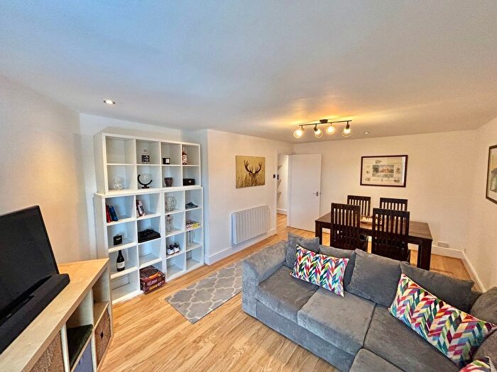 1 Bedroom Property To Rent In Compass Hill, Taunton, TA1