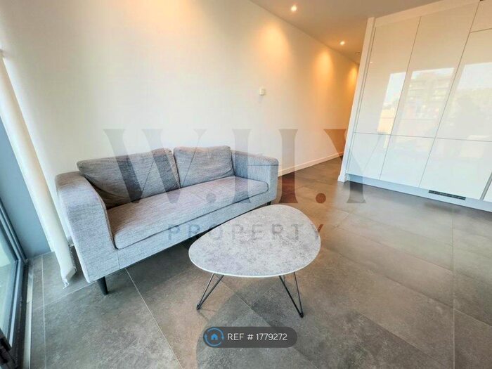 1 Bedroom Flat To Rent In Book House, London, EC1V