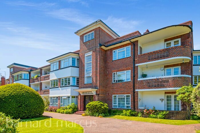 3 Bedroom Flat To Rent In Eaton Rise, London, W5