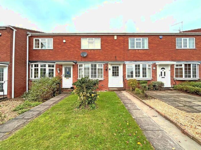 2 Bedroom Town House To Rent In Downham Close, Arnold, Nottingham, NG5